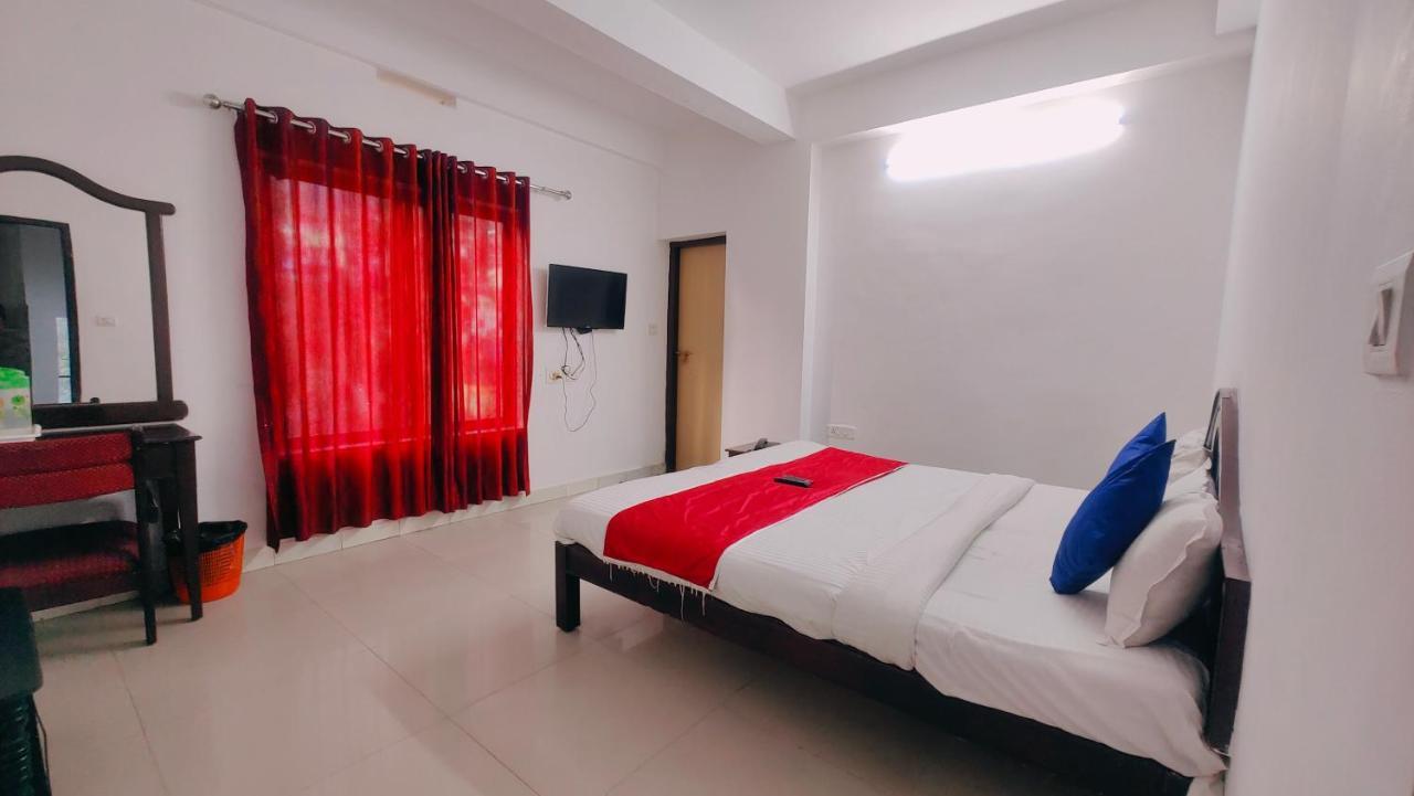 Hotel Lumino Karthika Munnar Exterior foto
