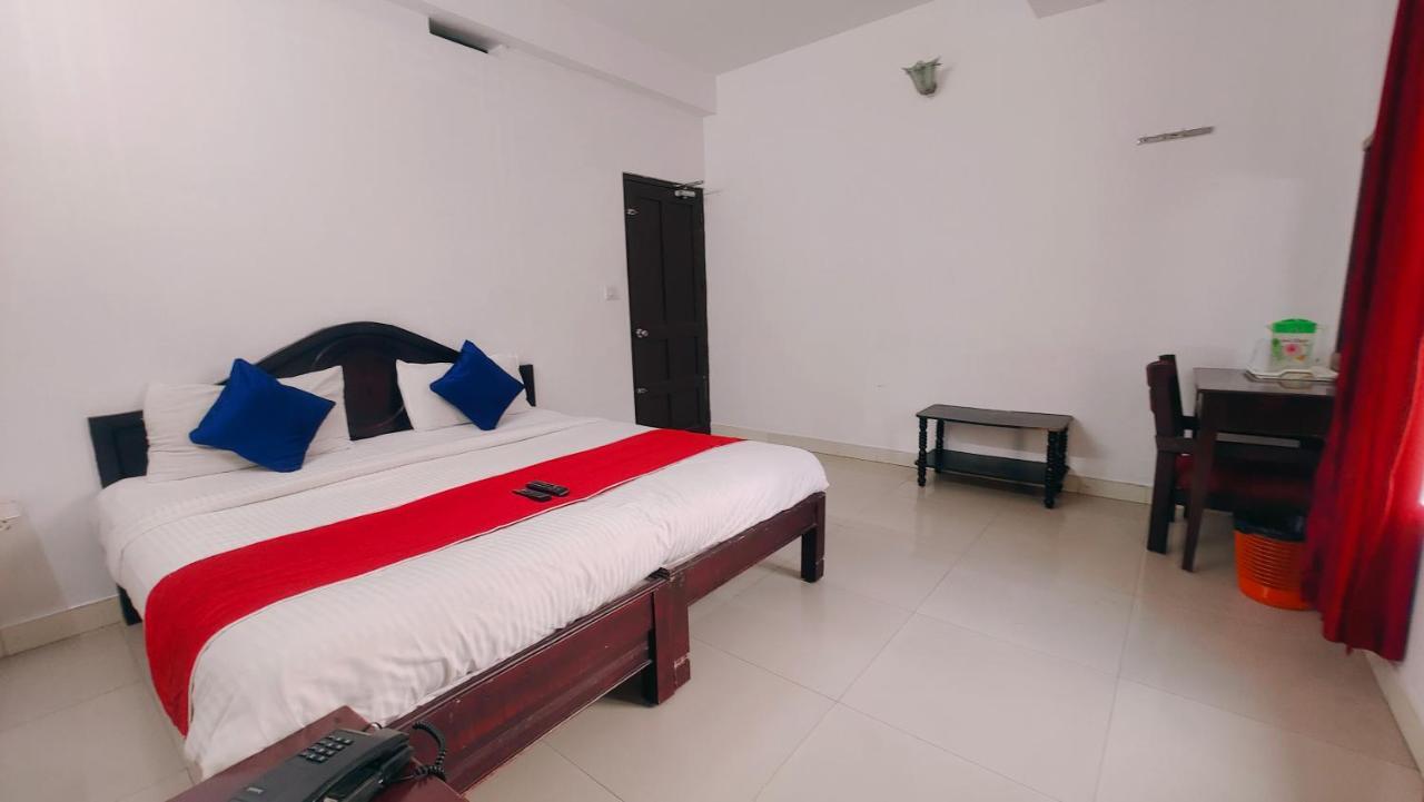 Hotel Lumino Karthika Munnar Exterior foto