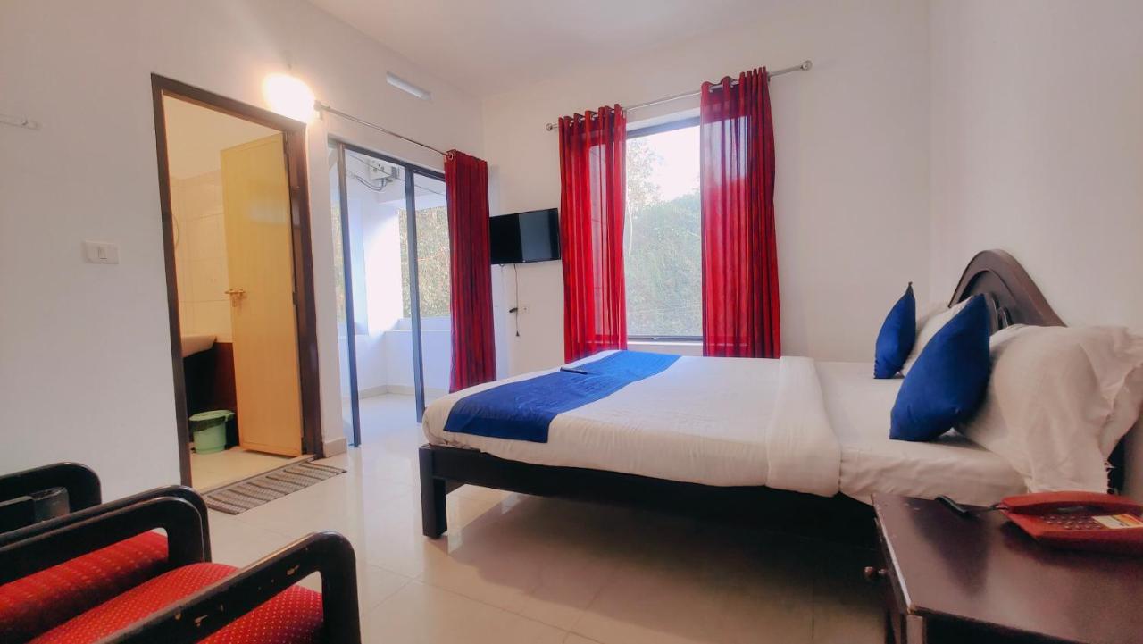 Hotel Lumino Karthika Munnar Exterior foto